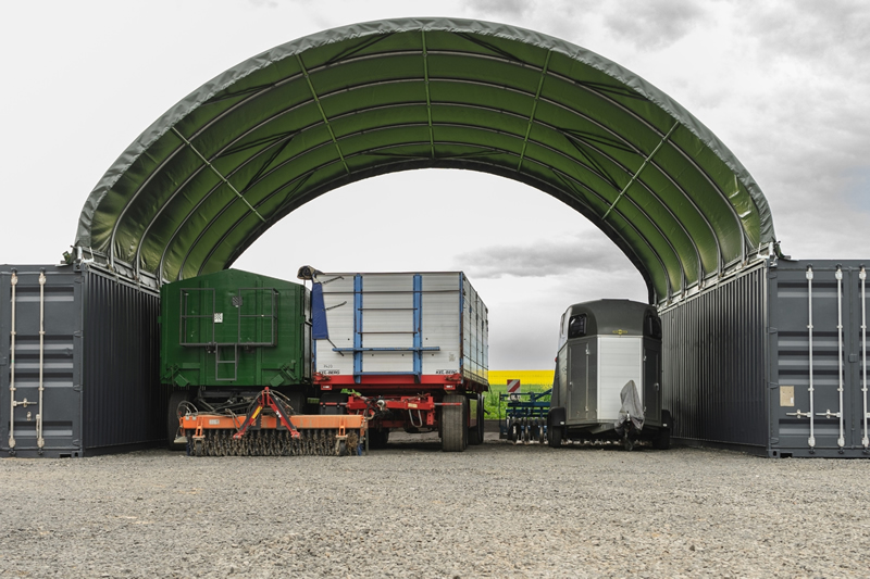 Containers cleverly combined